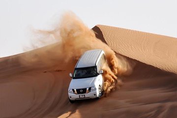 Dubai: Extreme Desert Safari with Dinner