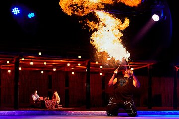 Dubai Desert Safari with Dinner and Premium Beverages