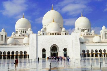 Abu Dhabi Small-Group Tour and Warner Bros World from Dubai