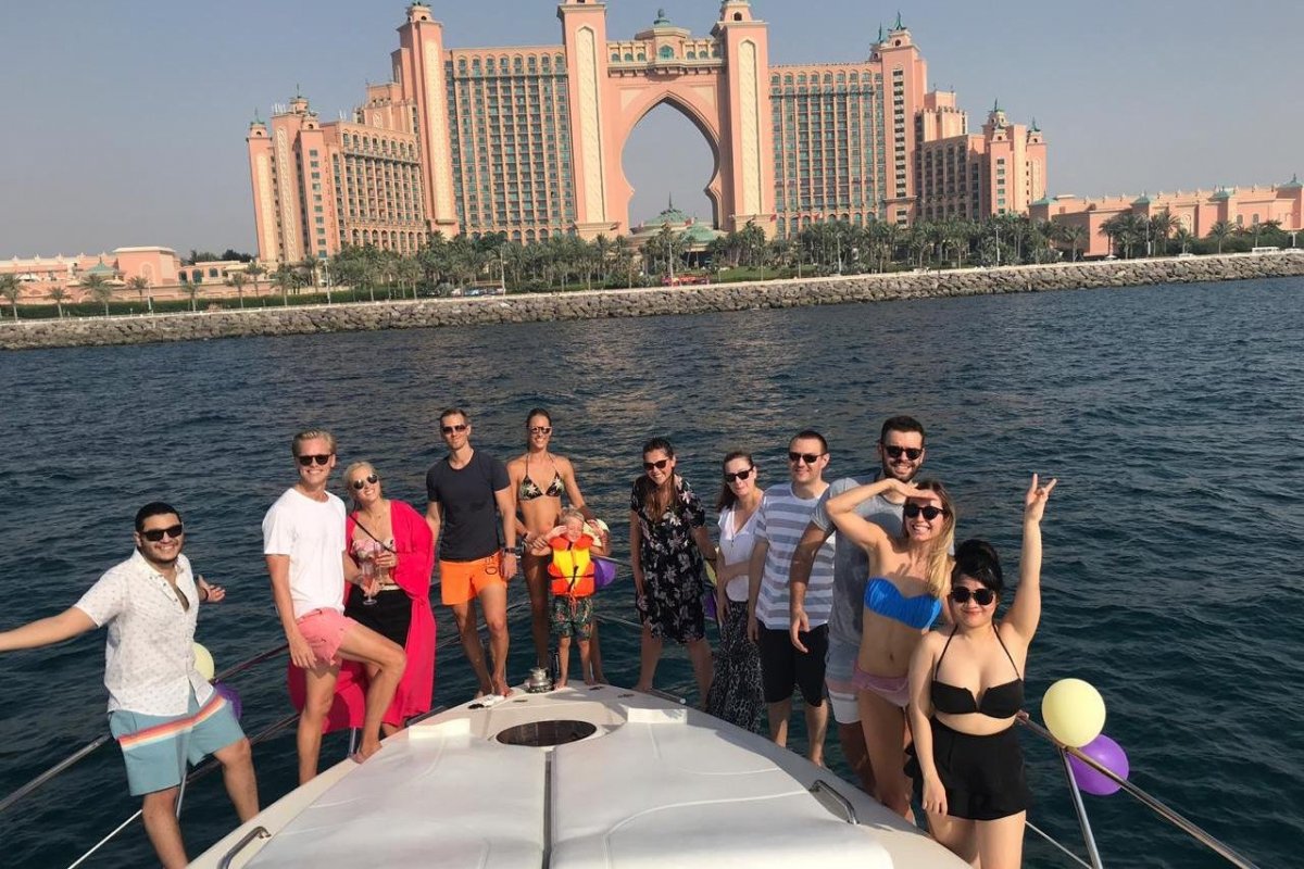 EVEREST YACHT CHARTER