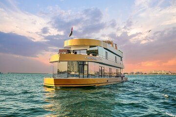 Carnival Cruise Tour with Dinner and Drinks in Dubai